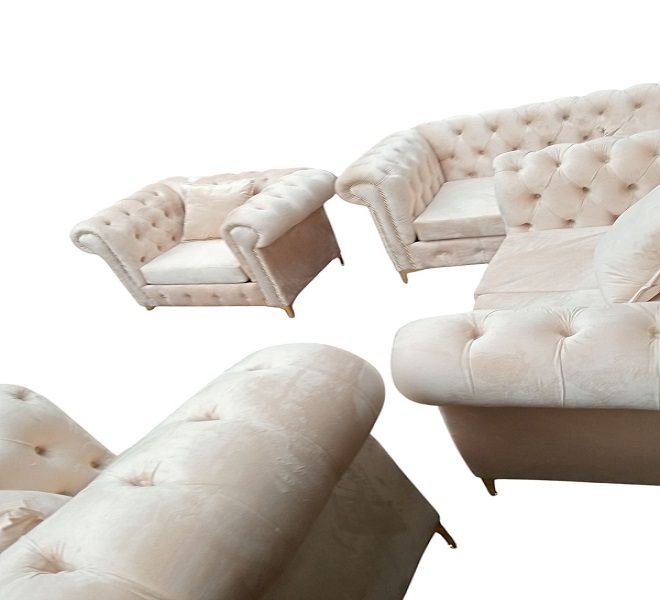 Chesterfield/diamond button