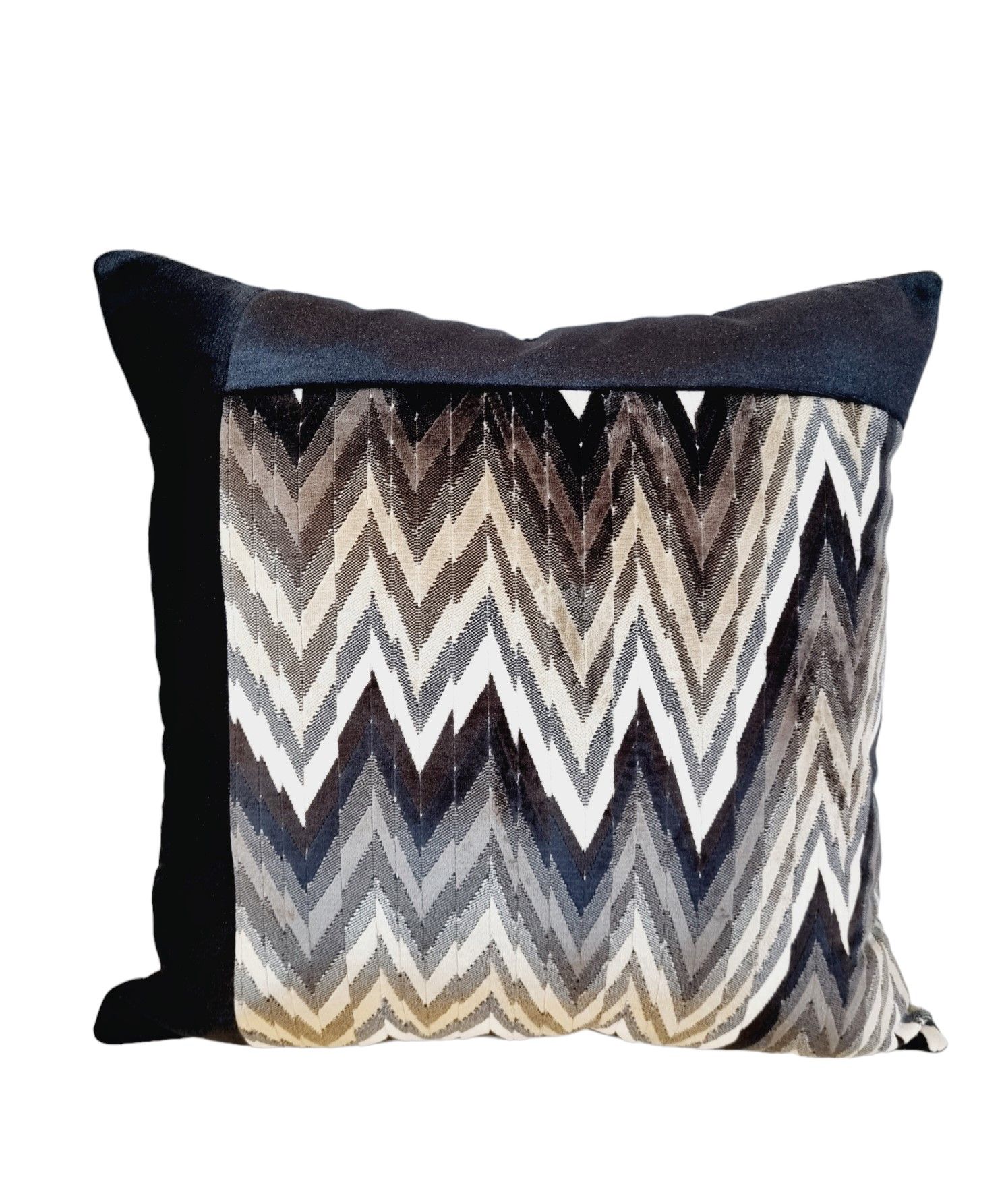 Lux Velvet Waverly 50x50