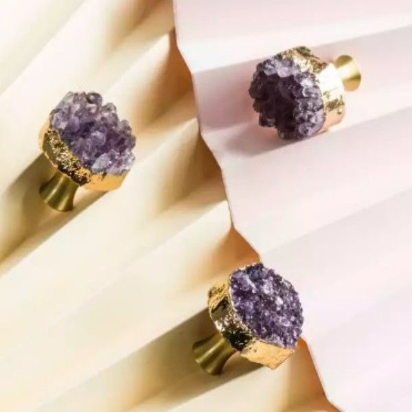DIS001- Isto - Purple Amethyst knob