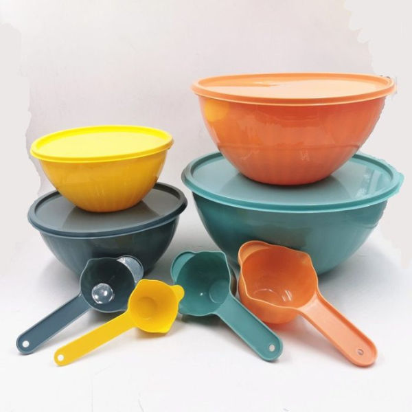 Mixing Bowls with Measuring Cups set