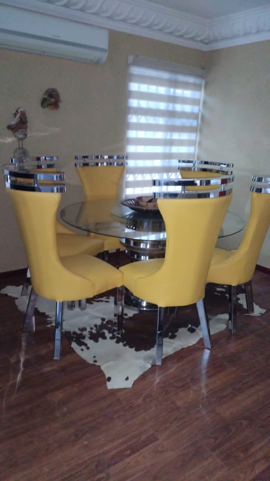 6 Seater Stainless Steel Round Dining Room Suite
