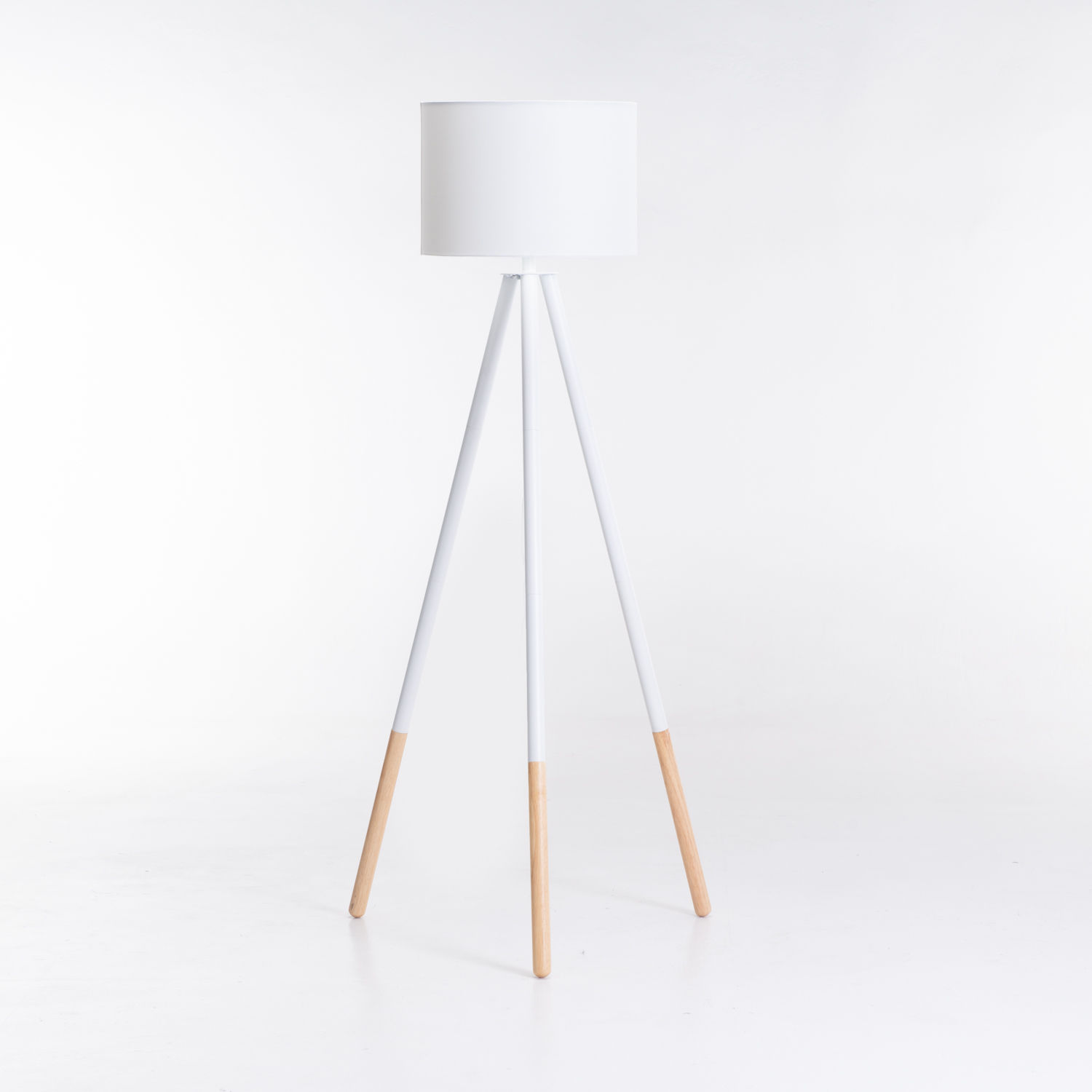 LAMP FLOOR-WOODEN TRIPOD-WHITE FABRIC SHADE 156cm