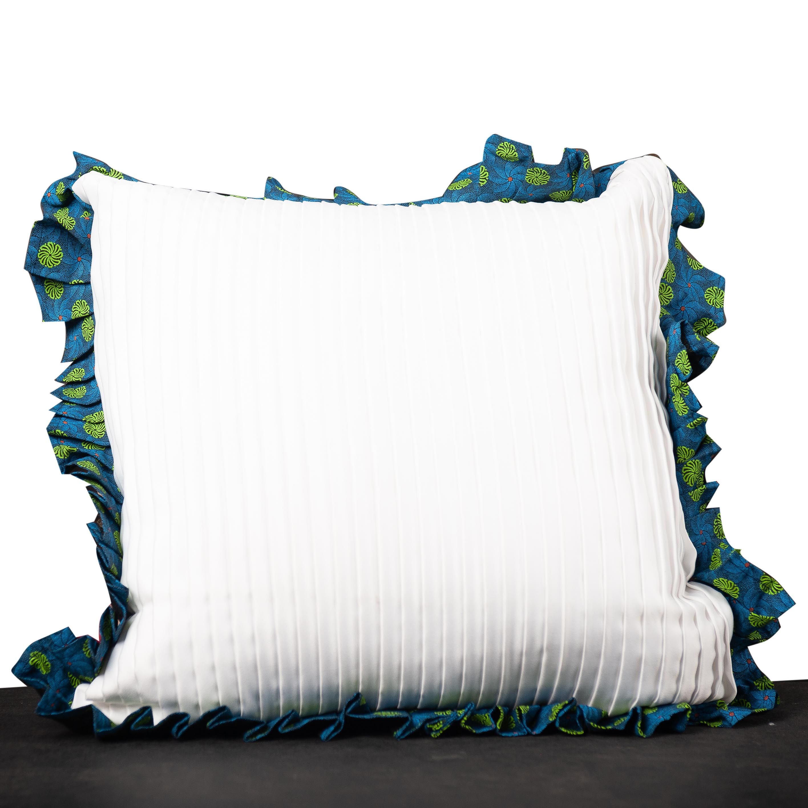 Pleated Ruffed white face