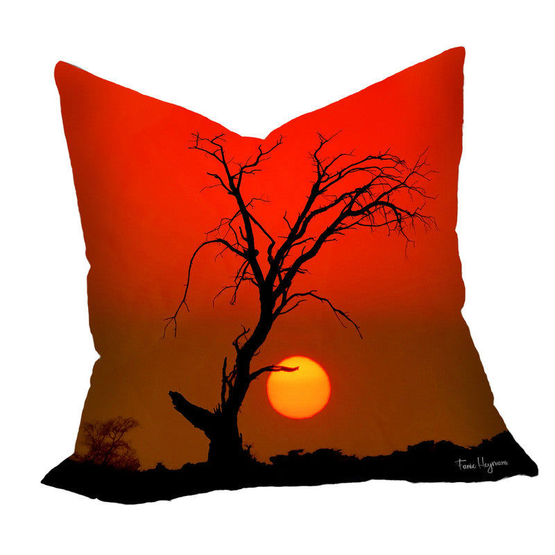 kgalagadi red sunset dead tree Luxury Scatter By Fanie Heymans Large ...