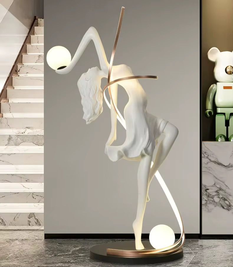 Graceful Silhouette Sculptural Floor Lamp