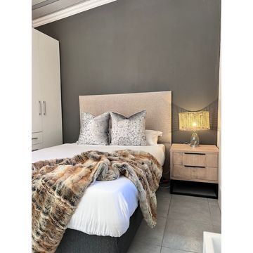 La~Cream Combo - Queen Headboard, Pedestals and Base