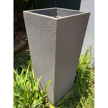SQUARE TAPERED PLANTER 1000 X 395 STORM