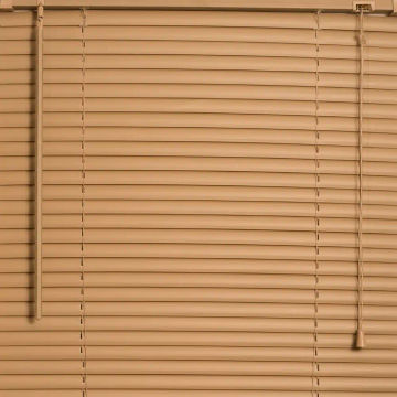 25mm PVC Venetian Blind – Champagne, 150cm x 160cm
