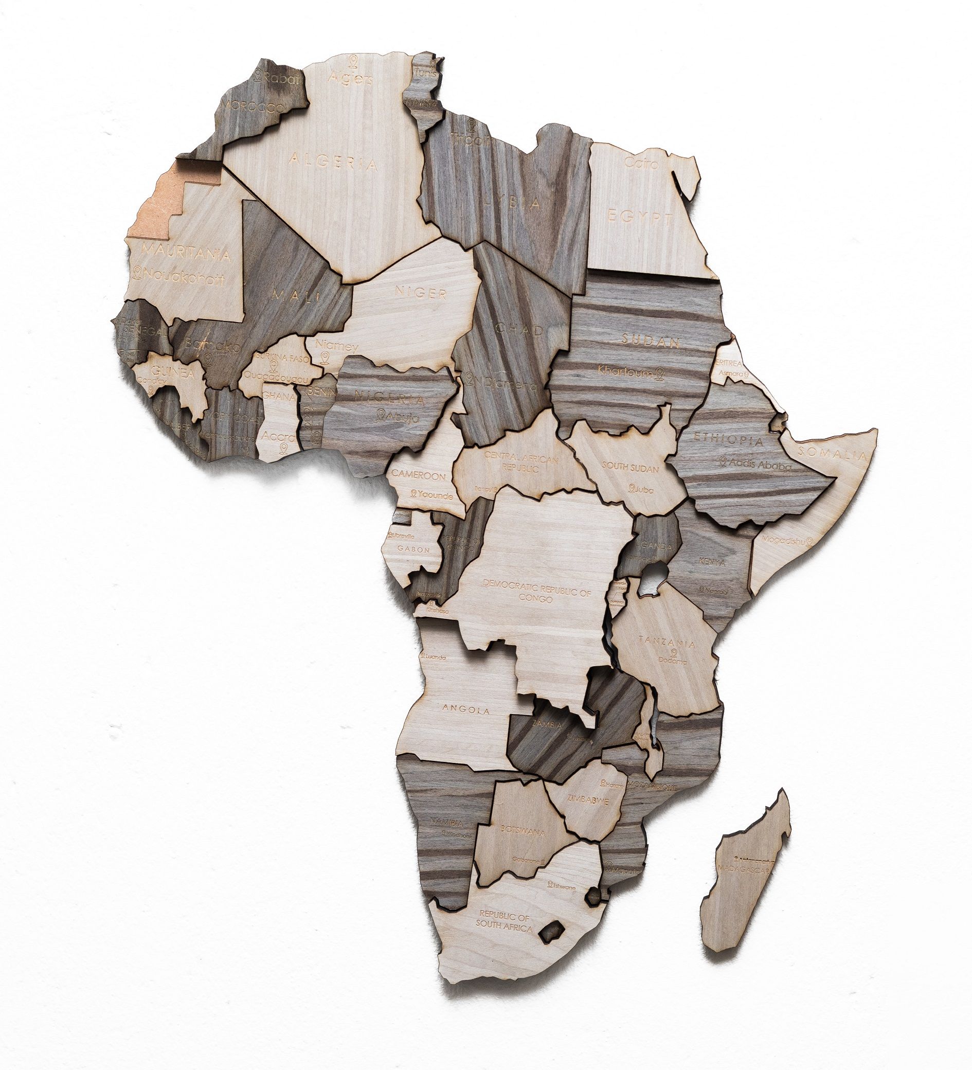 3D Wooden Africa map - Earth-tone theme