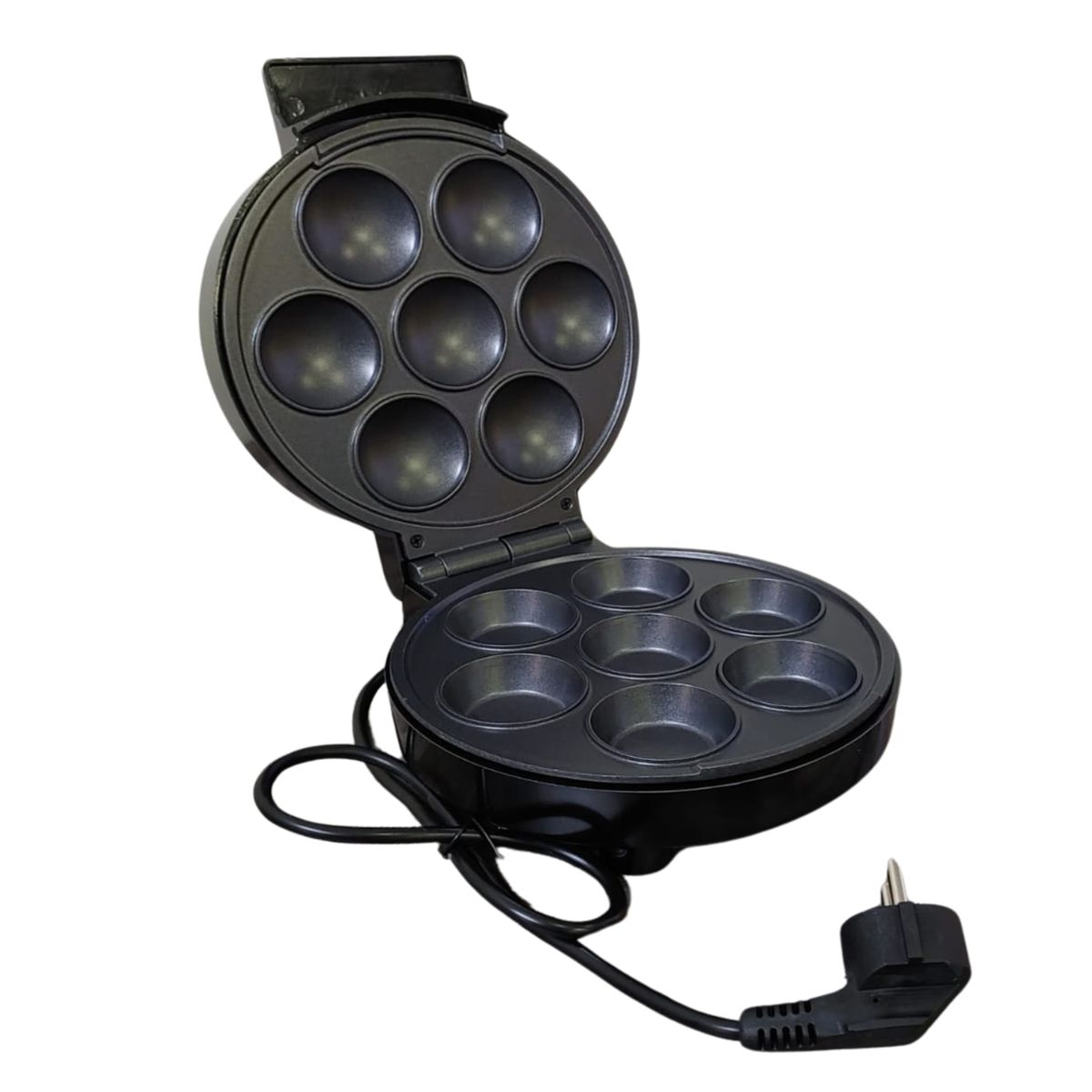 Seven-in-One Cake Maker