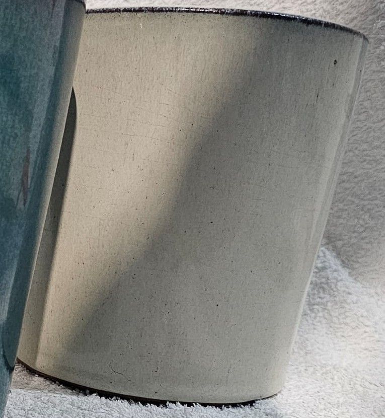 Ceramic Circular glazed pot with drainage hole