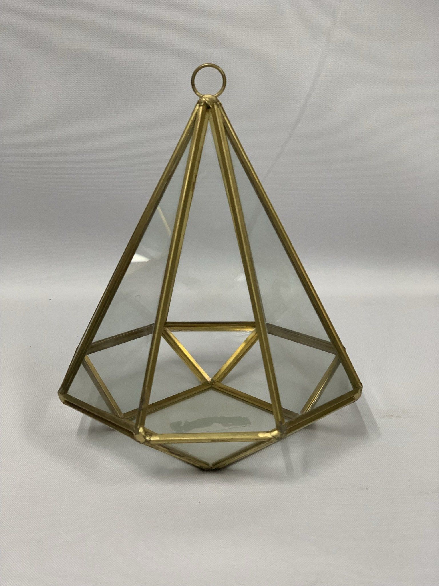 PYRAMID 13.5CMX13.5CMX15CM GOLD