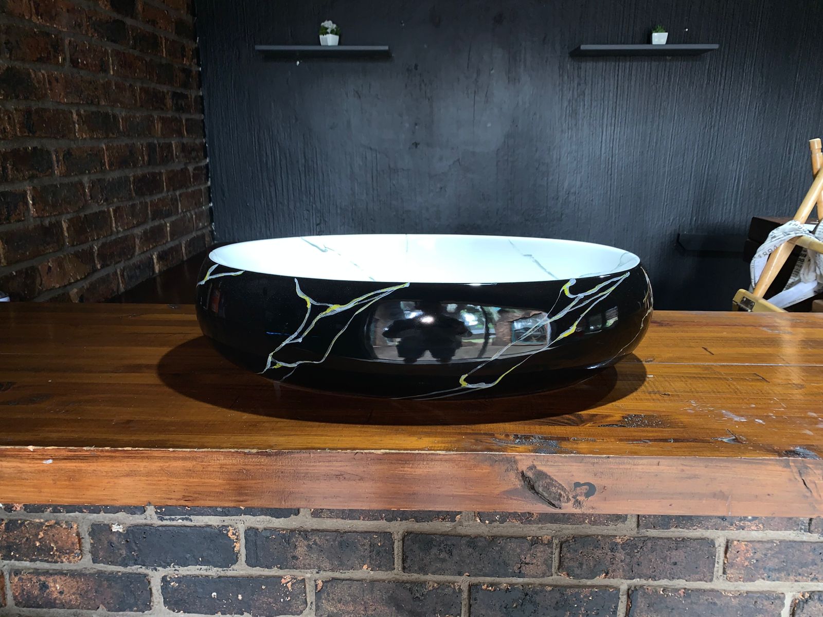 Basin, Black and white with gold marbled