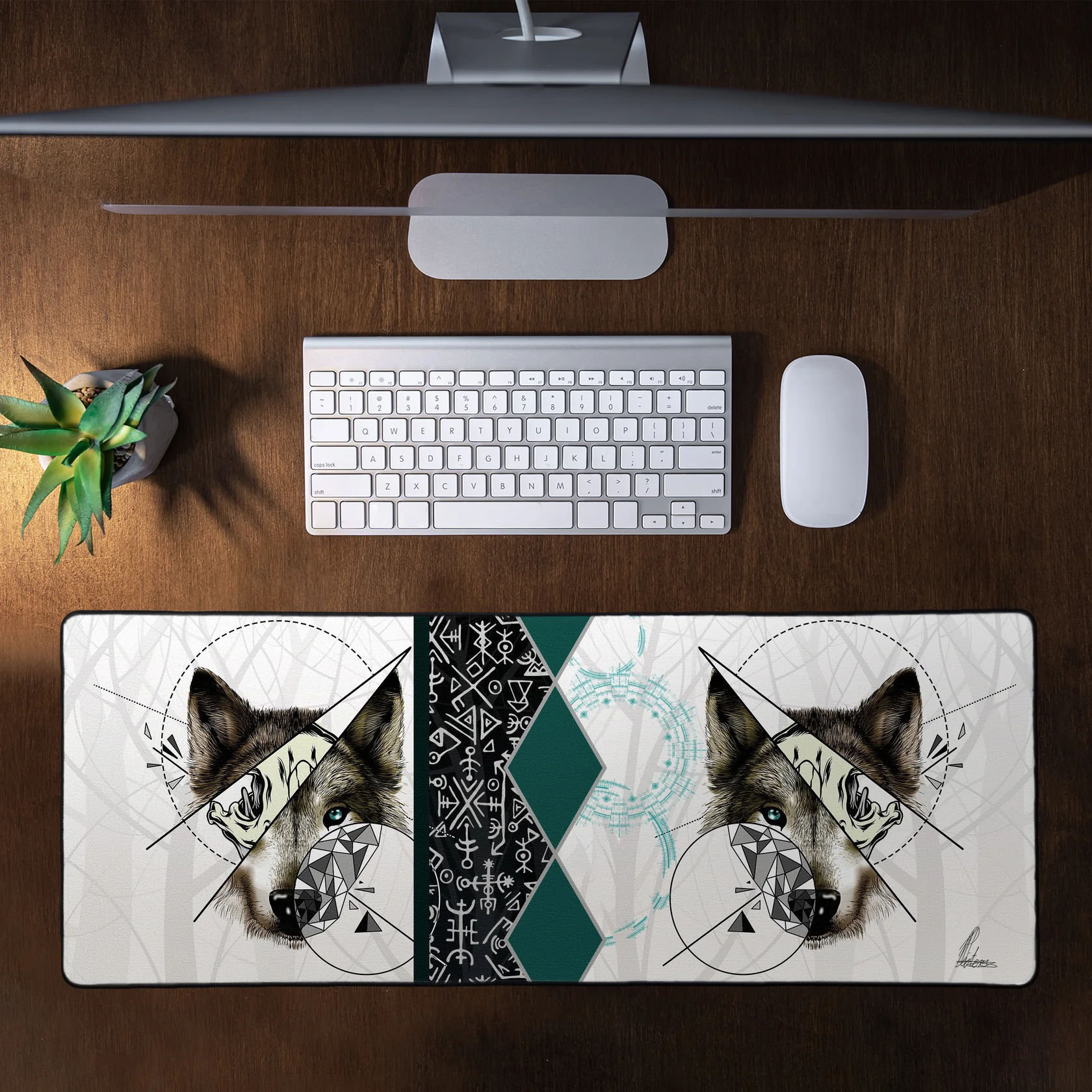 Shattered Wolf By Nathan Pieterse Large Desk Pad | LEROY MERLIN South ...