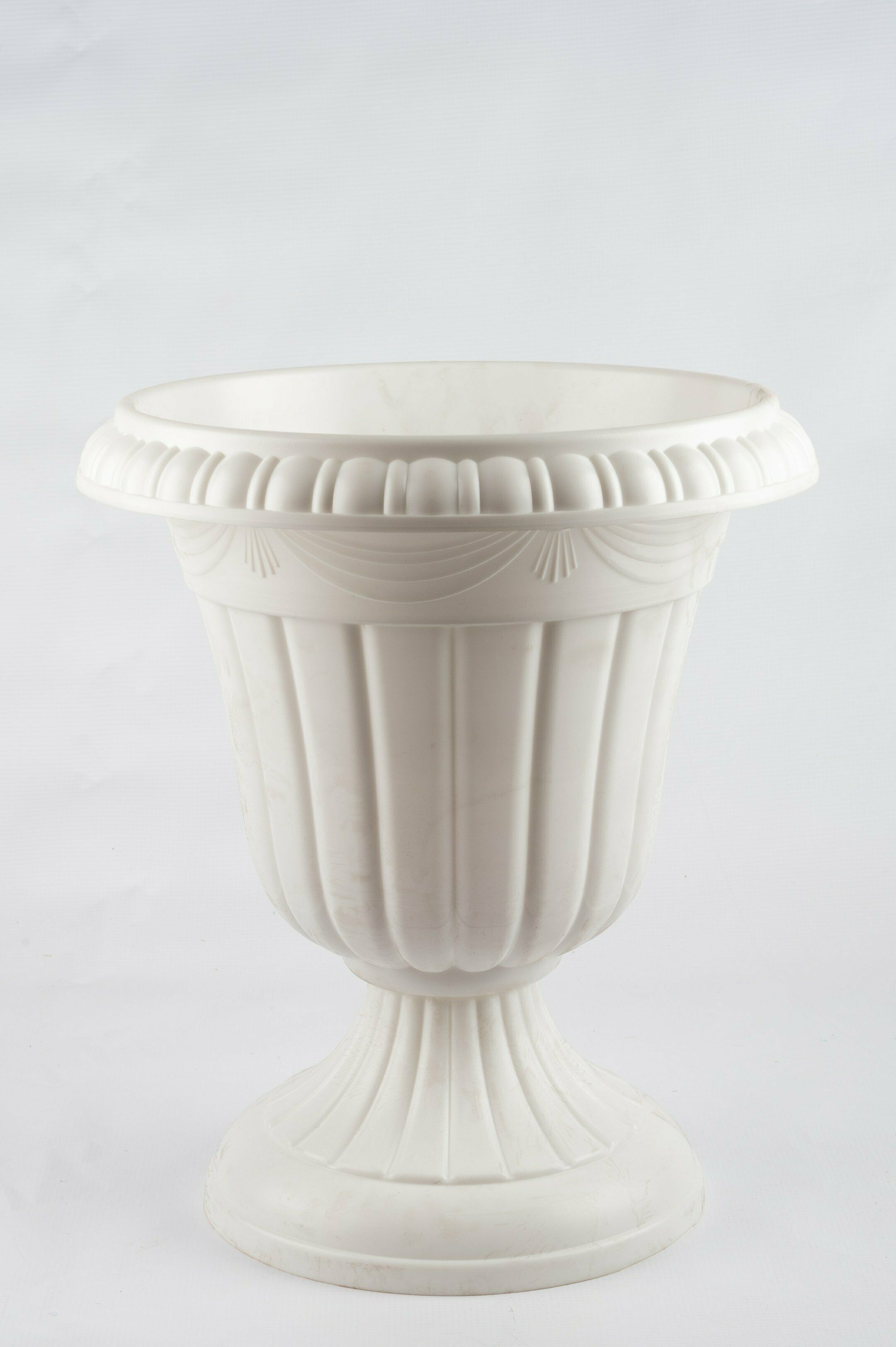 PLASTIC VASE WHITE 24X33X39CM