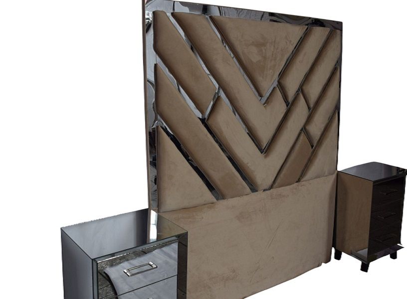 Mirror finish headboard with pedestals set