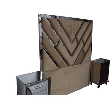 Mirror finish headboard with pedestals set