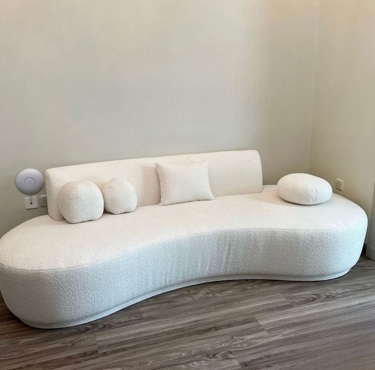Boucle Couch