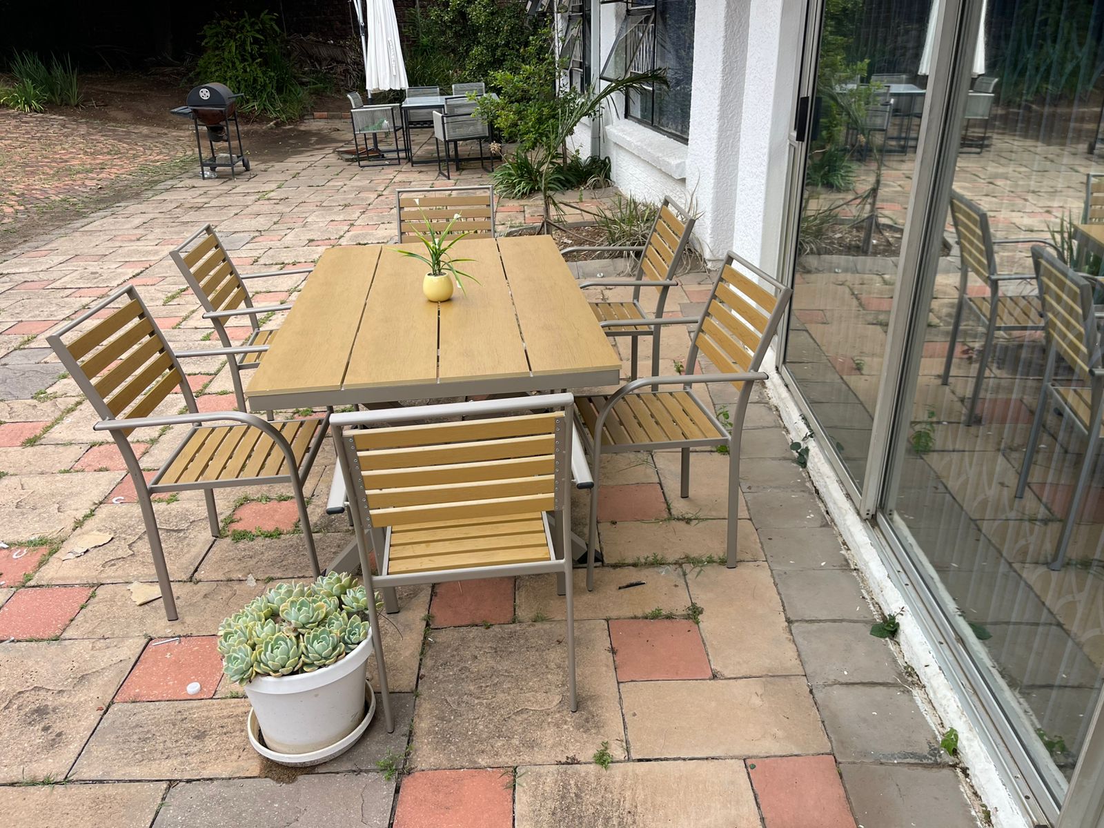 Engineered Wood table and chair set (comes with six chairs)