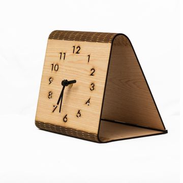 Standing clock