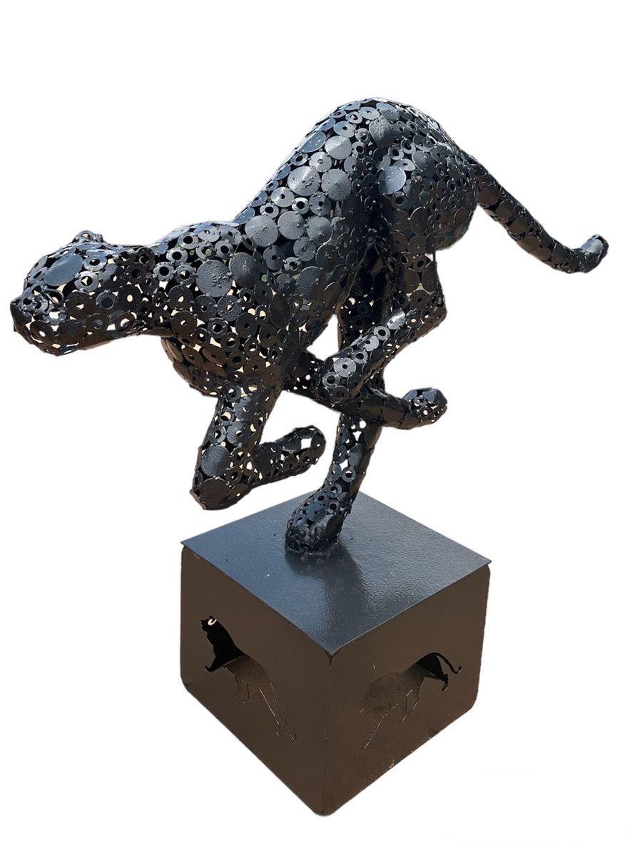 3D LEOPARD SCULPTURE