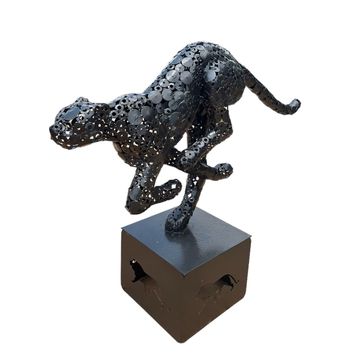 3D LEOPARD SCULPTURE