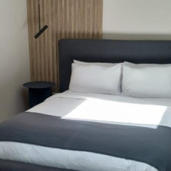Double Plain Bed