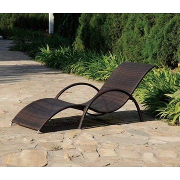 S-line Rattan Swimming Pool Sun Lounger