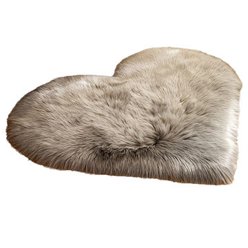 Faux Fur Heart Rug (70cm x 90cm) - Grey