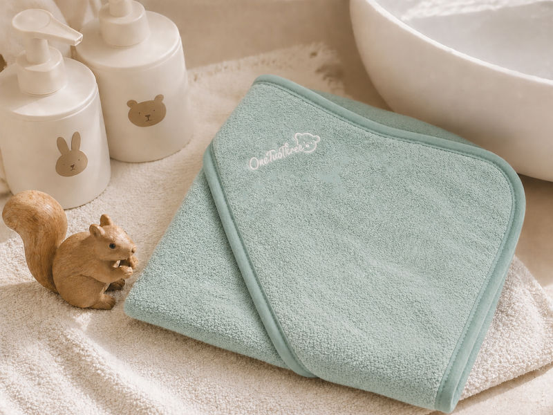 Baby Hooded Towel - Asset 008 - 090x090cms - 380GSM