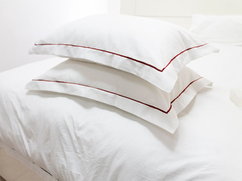 Rey's Fine Linen - Egyptian Collection - Oxford Satin Stitch Pillow Cover - Red Pear - Continental (30 Sets)