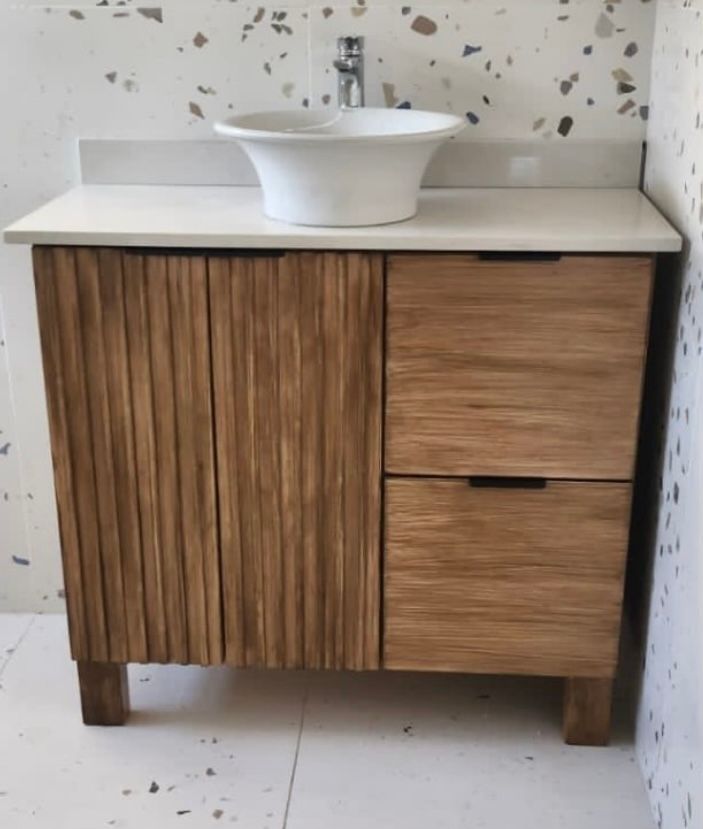 900mm Slatted Pine Bathroom Vanity – Dark Oak Finish with White Quartz Top