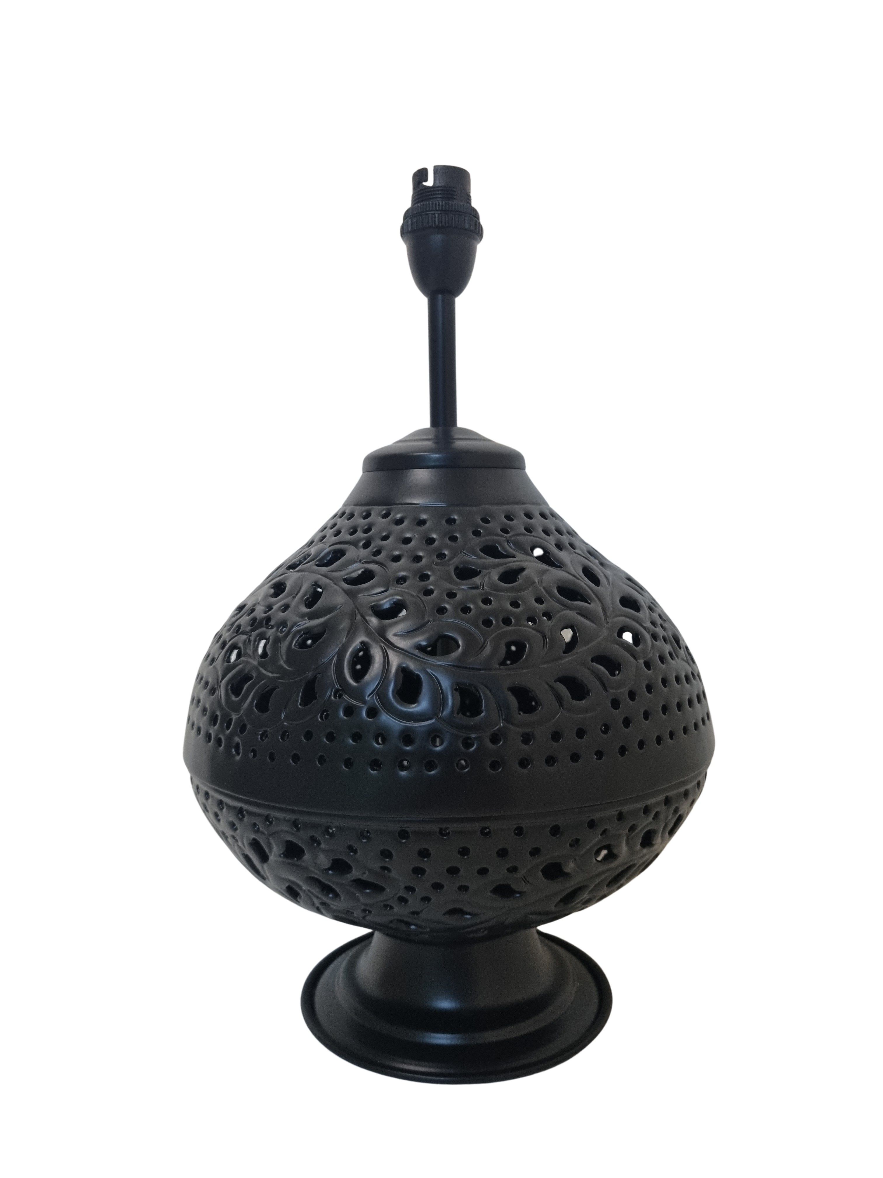 Litex Lamps Black Ivy Rounded Leaf Etched Table Lamp - Small