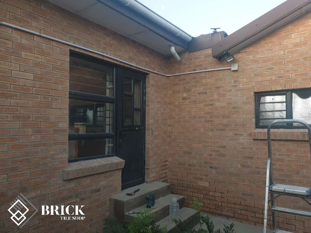 Sahara Brick Tiles (1m2/box)