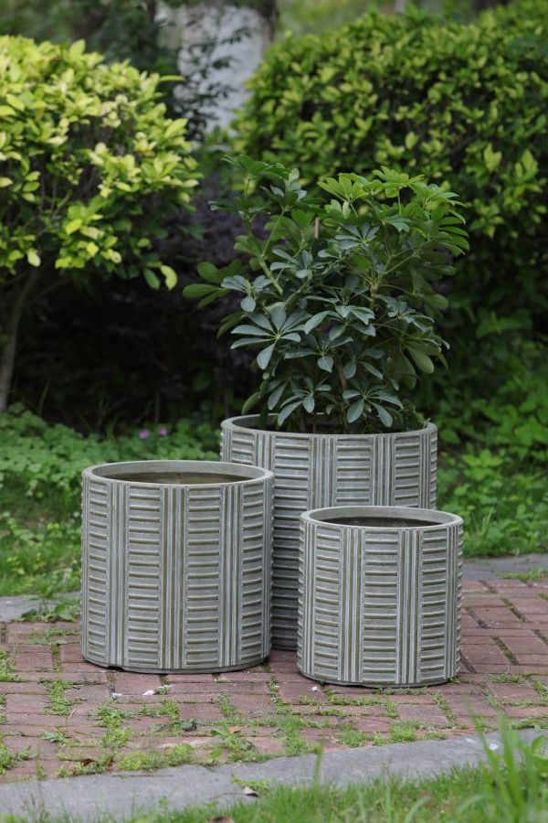 Flower PotsLightweight 18kg Set 3 Cylindrical Shape