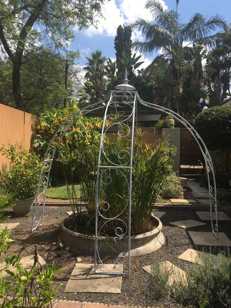 STEEL PERGOLA