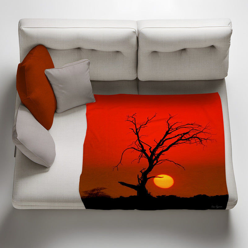 Kgalagadi Red Sunset Dead Tree Light Weigt Fleece Blanket By Fanie ...