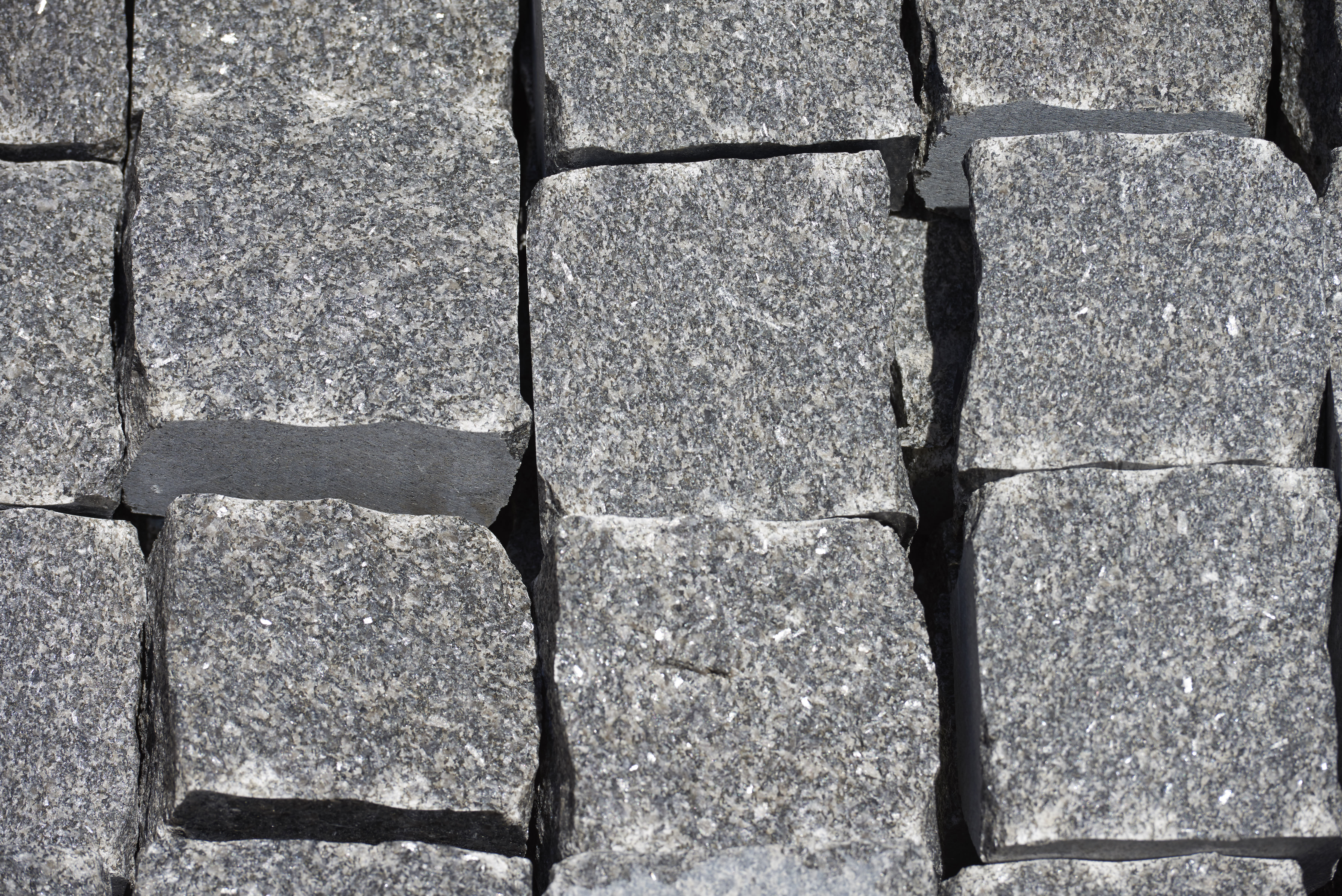 Granite Cobble Split Face - per PACK