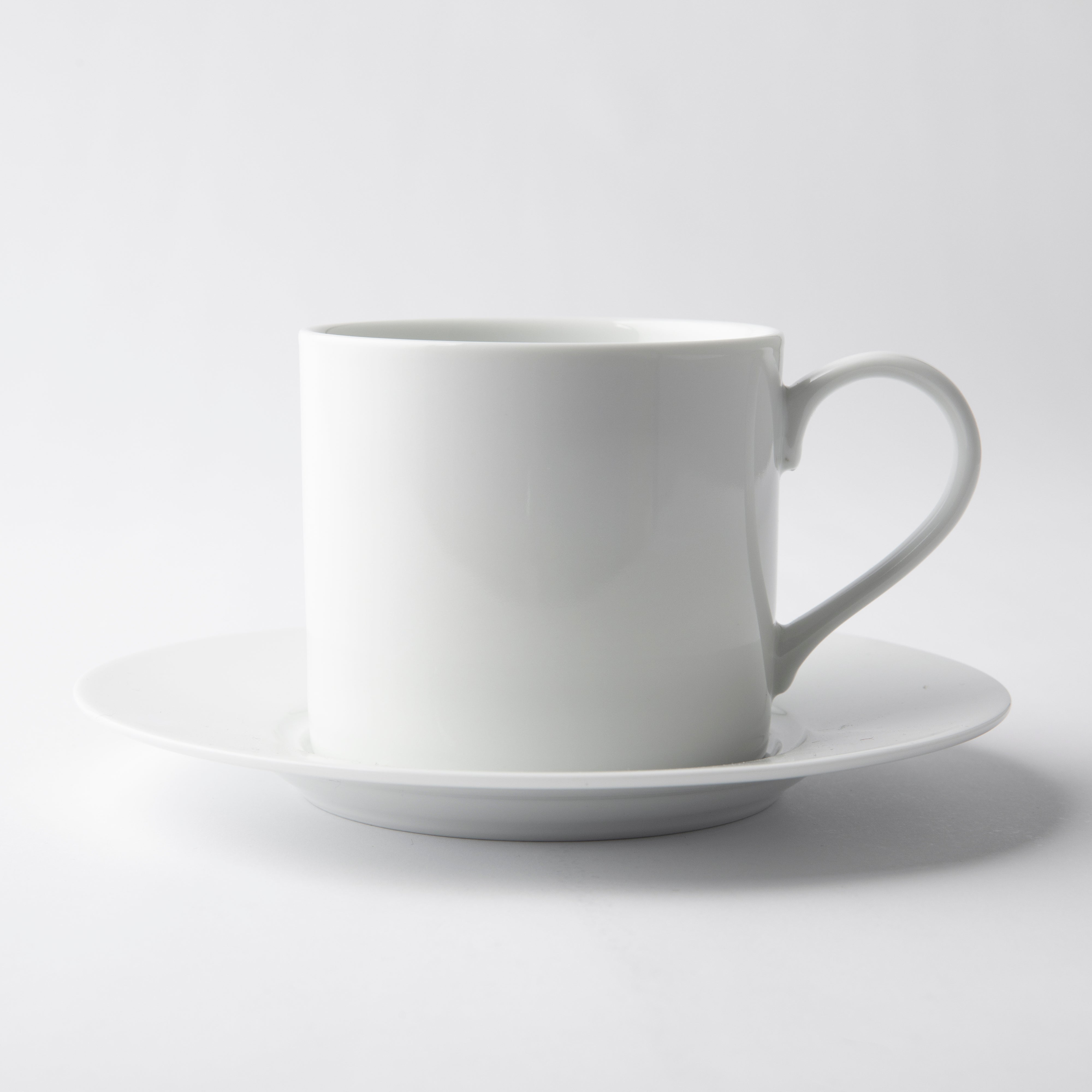 OMADA Maxim Super White Cappuccino C&S 4pce Set in gift box