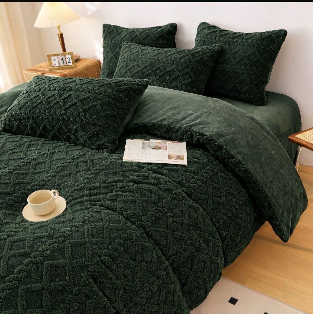 Geometric Sherpa 5 Piece Comforter Set - Green - Queen/King Size