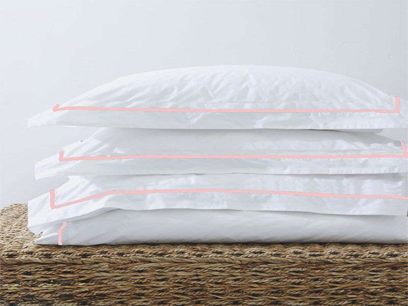 Rey's Fine Linen - Premium Collection - Oxford Strawberry Cream Satin Stitch Duvet Cover Set - 01 Pc Pack - CPT Super King